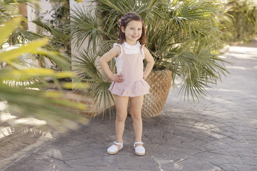 Durchbrochene Espadrilles für Mädchen mit Schnalle