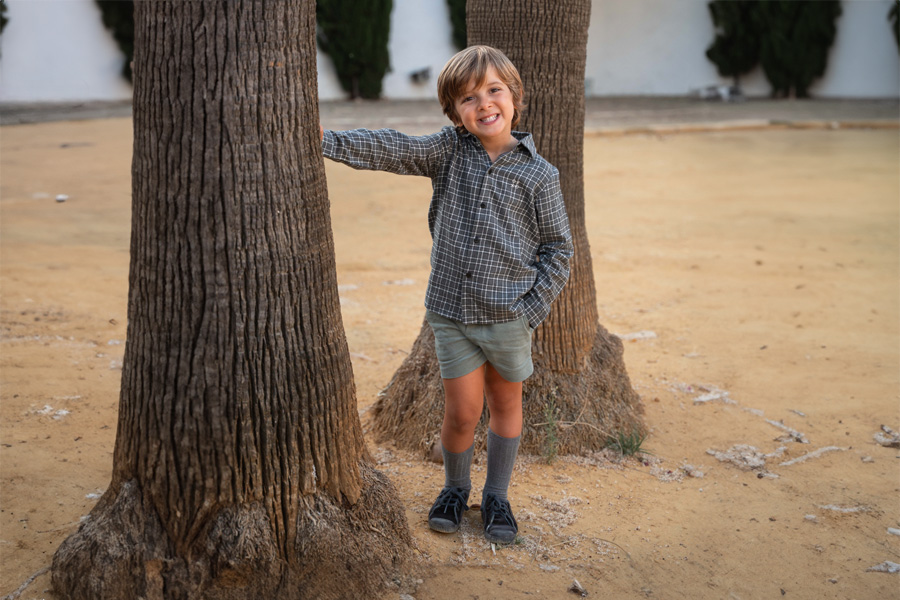 Samt-Sneaker mit Schnürsenkeln für Kinder