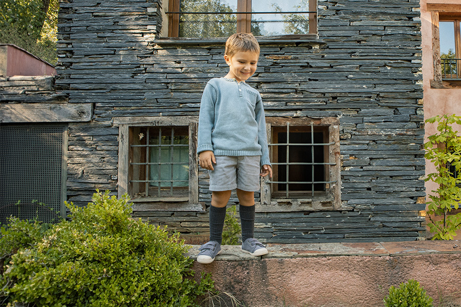 Cord-Sportschuhe mit Gummispitze und Doppelverschluss