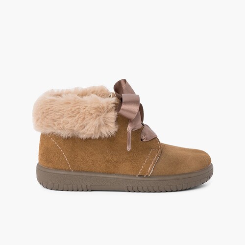 Wildlederstiefeletten für Mädchen mit Fellkragen und Satin-Schnürsenkeln Mausgrau