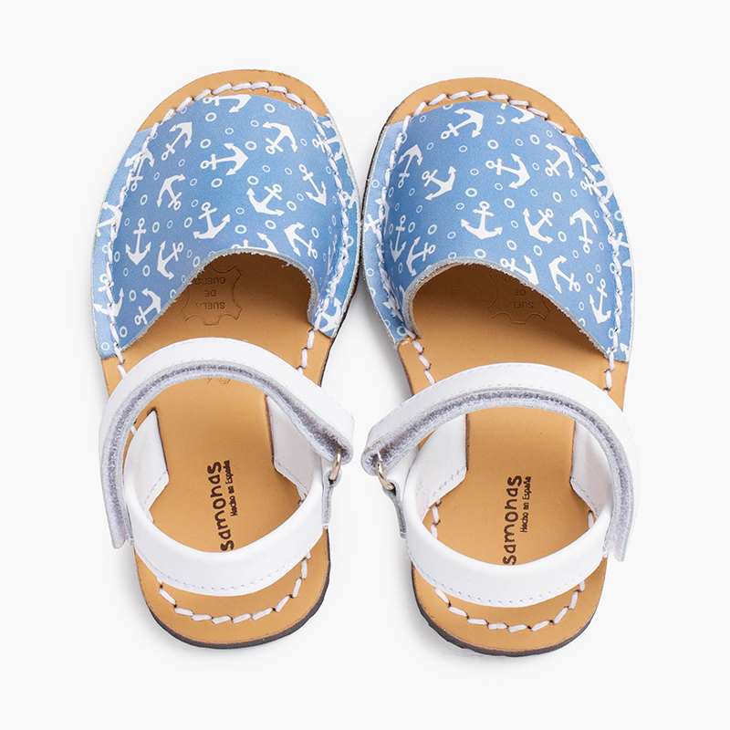 Bicolor Menorquinas-Sandalen mit Anker-Muster für Kinder und Klettverschluss Weiß und Jeansblau