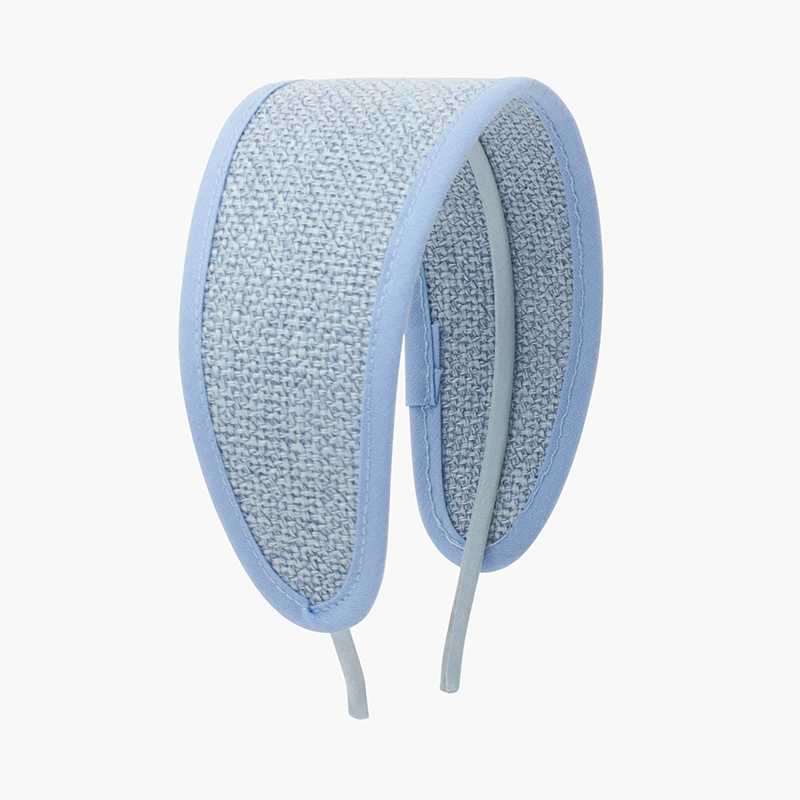 Breites Stirnband mit Rafia-Kappe Himmelblau