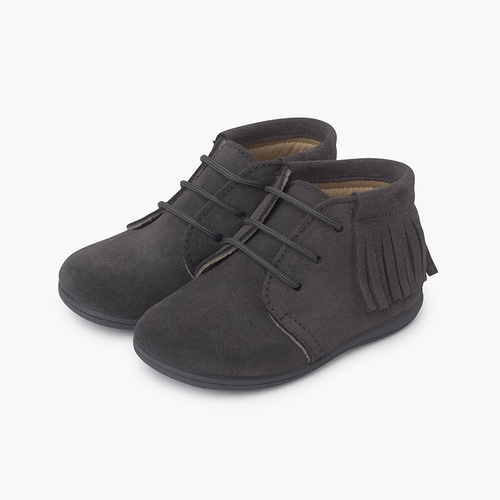 Stiefel mit Fransen und Schnürsenkeln für erste Schritte Grau
