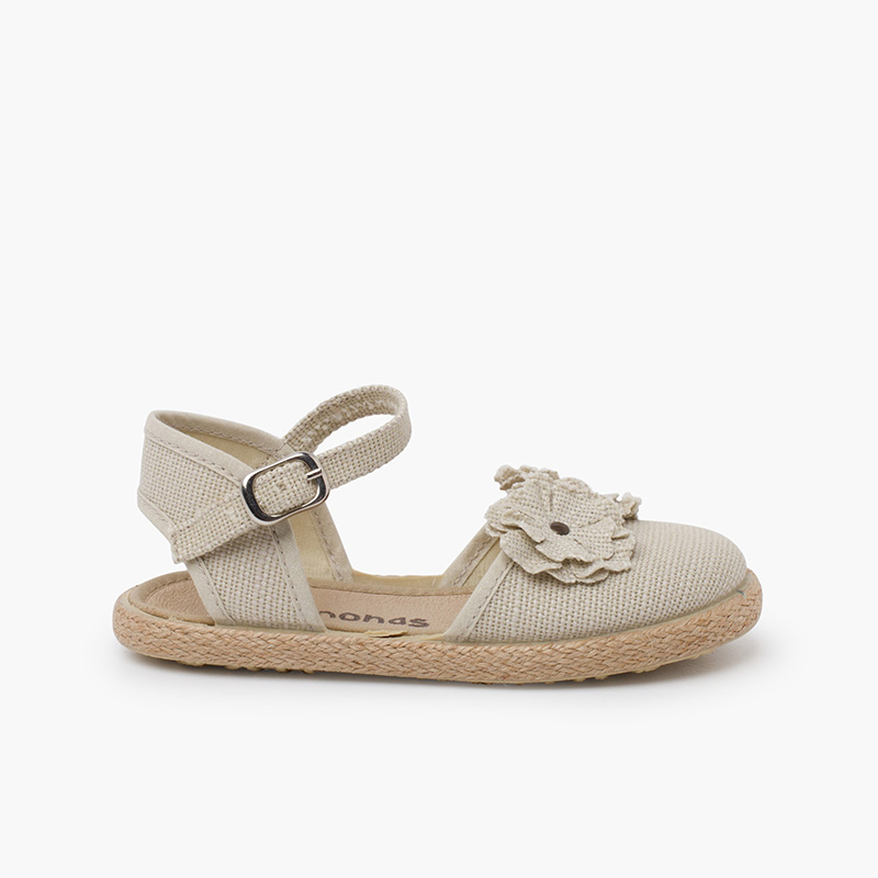 Espadrilles mit Blumen und feiner Schnalle Beige
