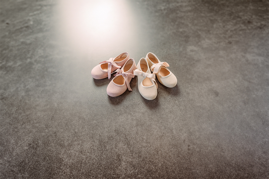 Leinen-Mary Janes mit Schleifenverschluss aus Faya-Stoff