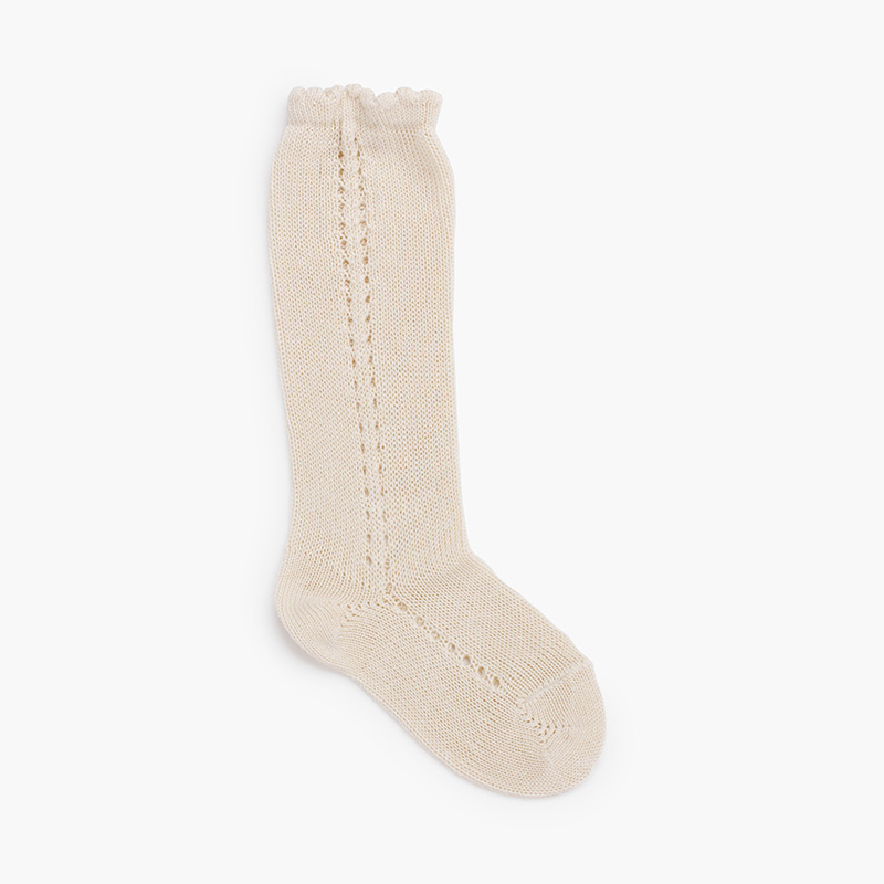 Hohe Perlé-Socken mit seitlichem Lochmuster Leinen