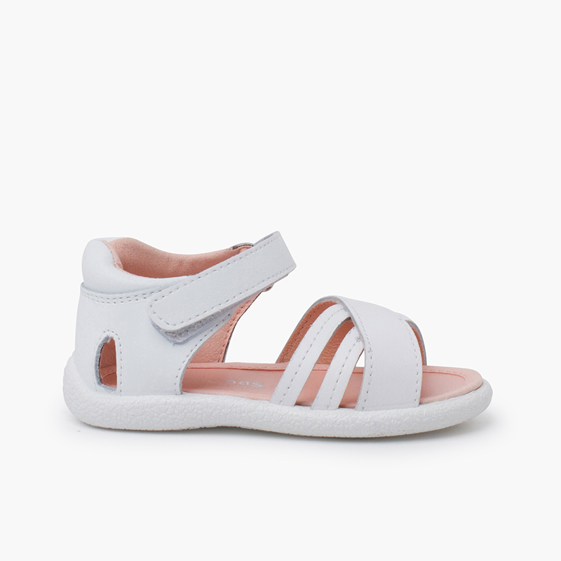 Erstsandalen mit gekreuzten Riemen Weiß