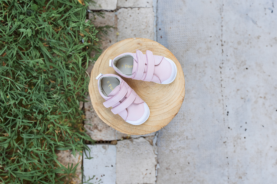 Weiche Leder-Sneaker mit doppeltem Klettverschluss