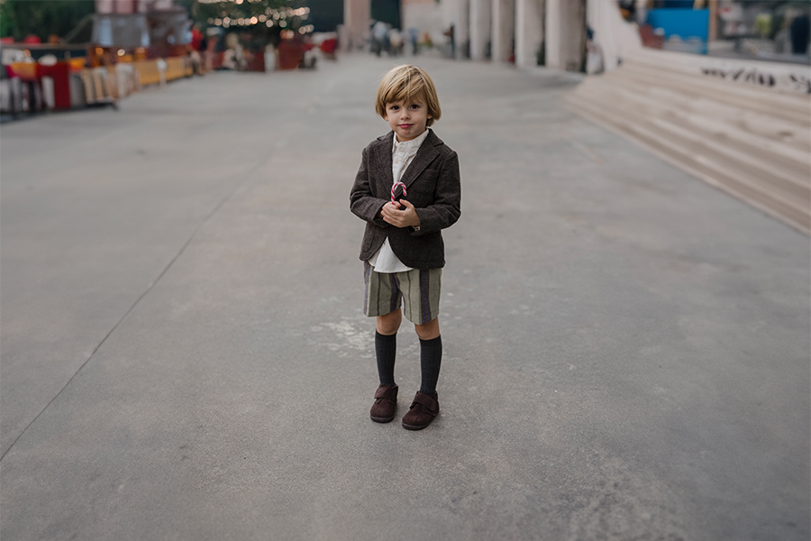 Barfuß-Sportschuhe mit weißer Sohle