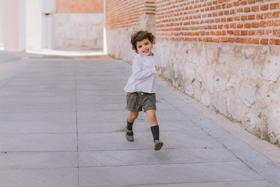 Barfuß-mary janes aus Serratex mit Klettverschluss