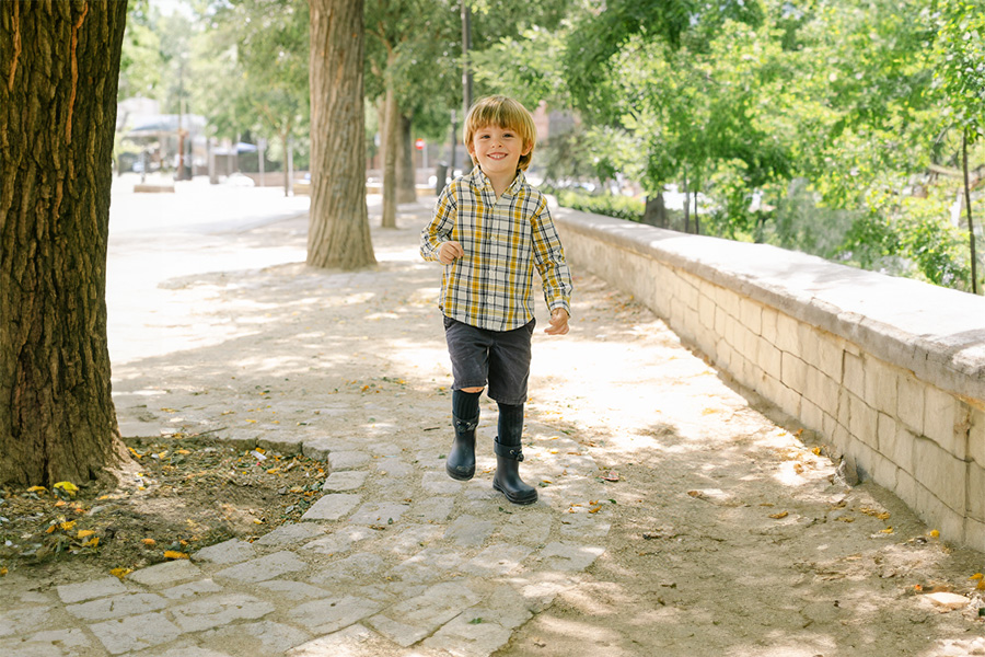 Barfuß-Regenstiefel mit verstellbarem Schnürverschluss