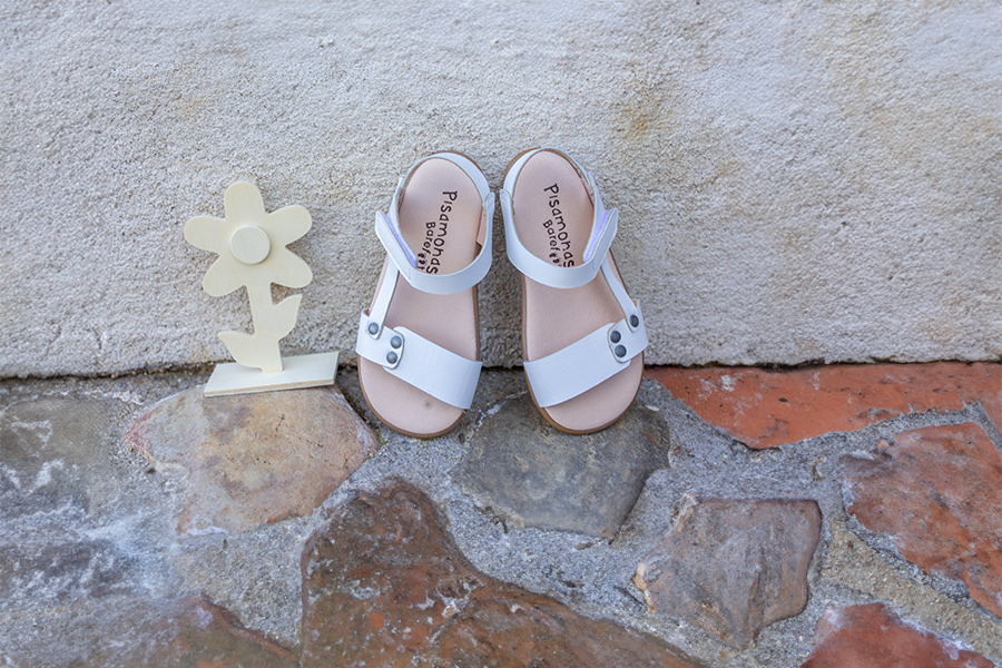 Barefoot-Sandalen Leder Nieten