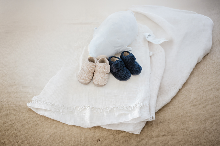 Barfuß-Hausschuhe Stiefelform Teddyfell-Optik