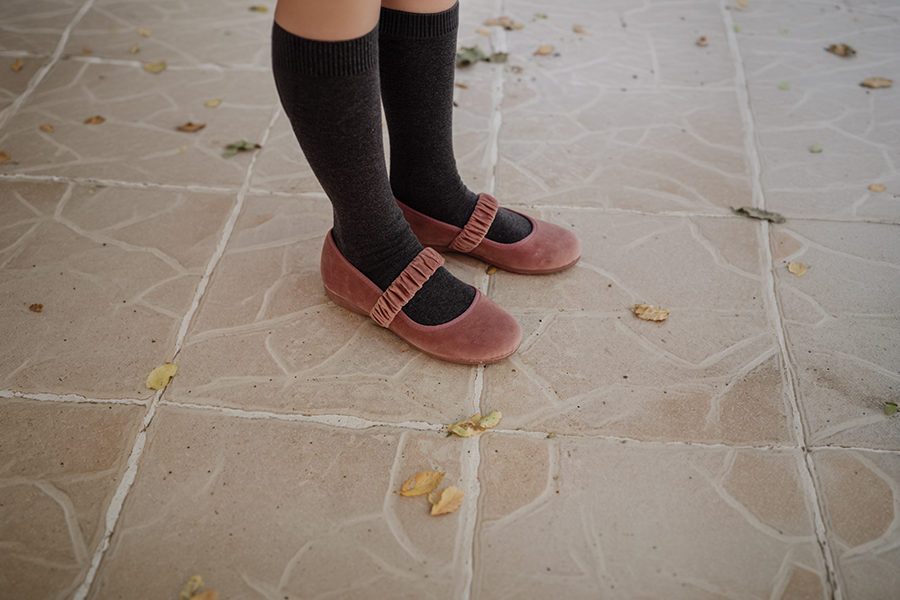Samt-Riemchenschuhe gerafftem Riemen