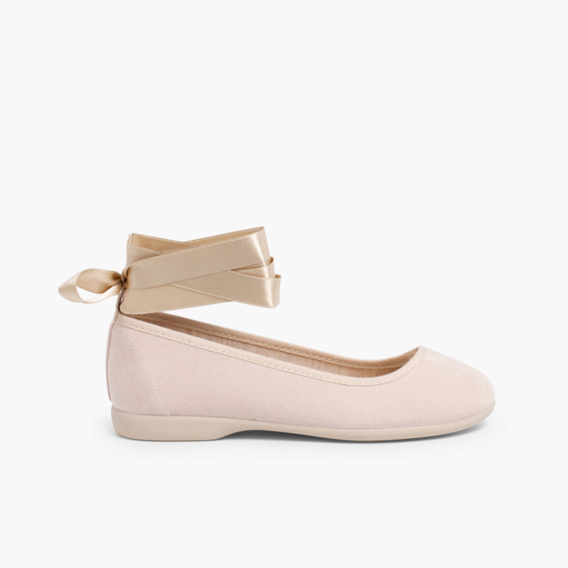 Ballerinas mit Satinbändern und Knöchelriemchen Beige