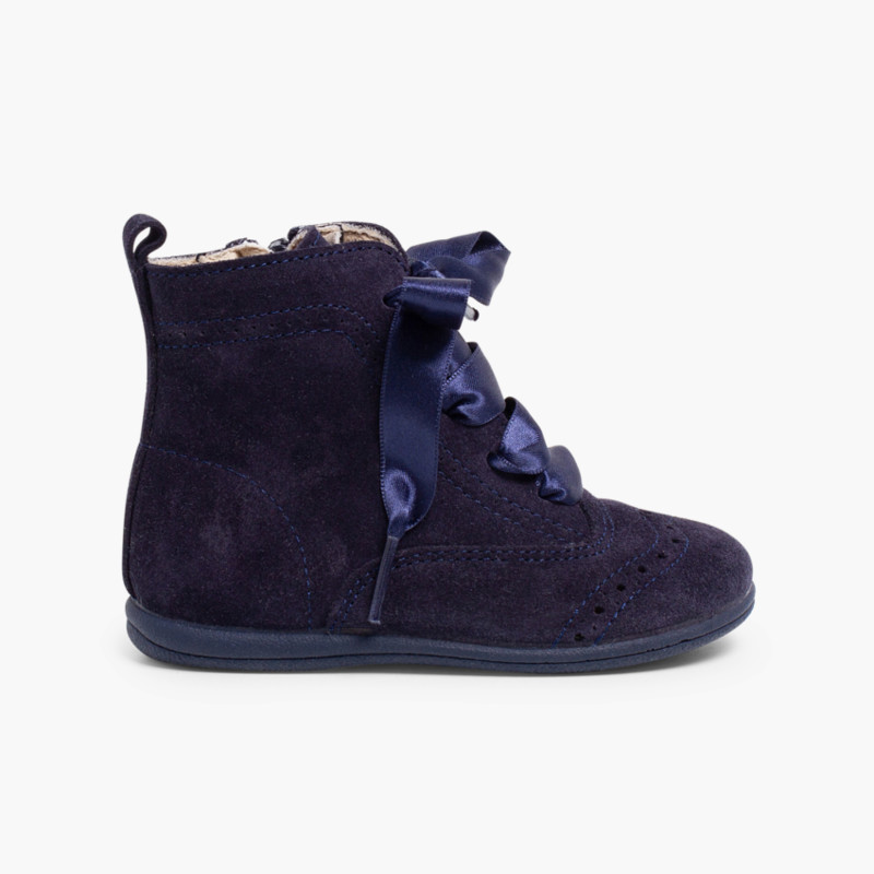 Stiefel aus Wildleder mit Satin-Schleife Marineblau