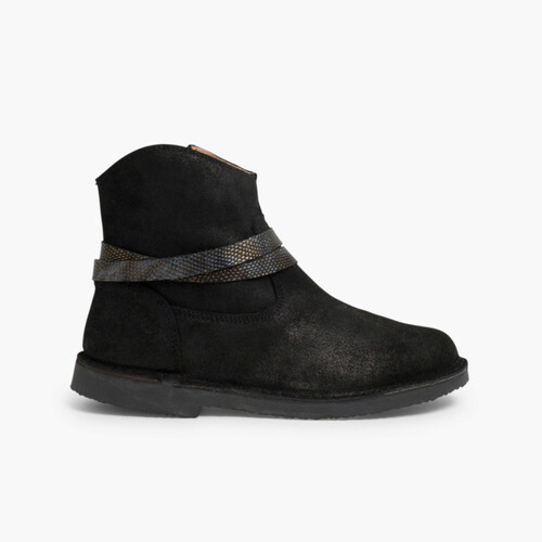 Niedrige Stiefel mit Schlangenhaut-Optik Schwarz