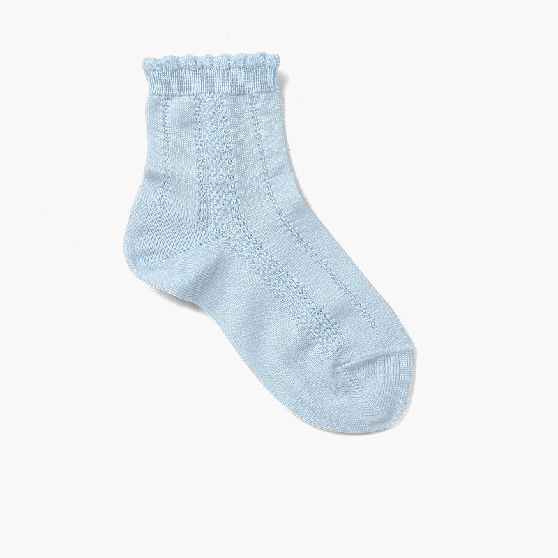 Kurze Lochmuster-Socken Babyblau