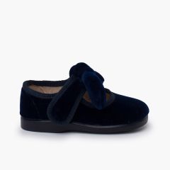 Marineblau