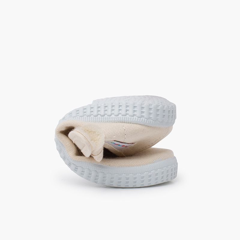 Klassische Babyschuhe für Kinder im Sneaker-Stil