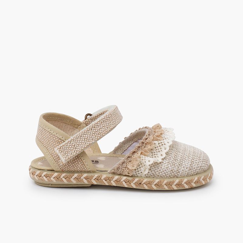 Espadrilles aus Leinen mit Spitzenbordüre und Klettverschluss