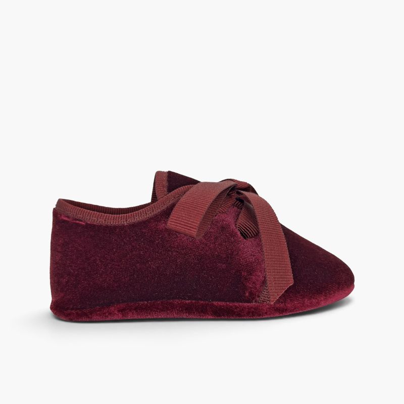 Baby Blucher aus Samt mit Satinschleife