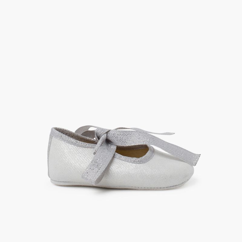 Baby Mary Janes mit glänzender Schleife