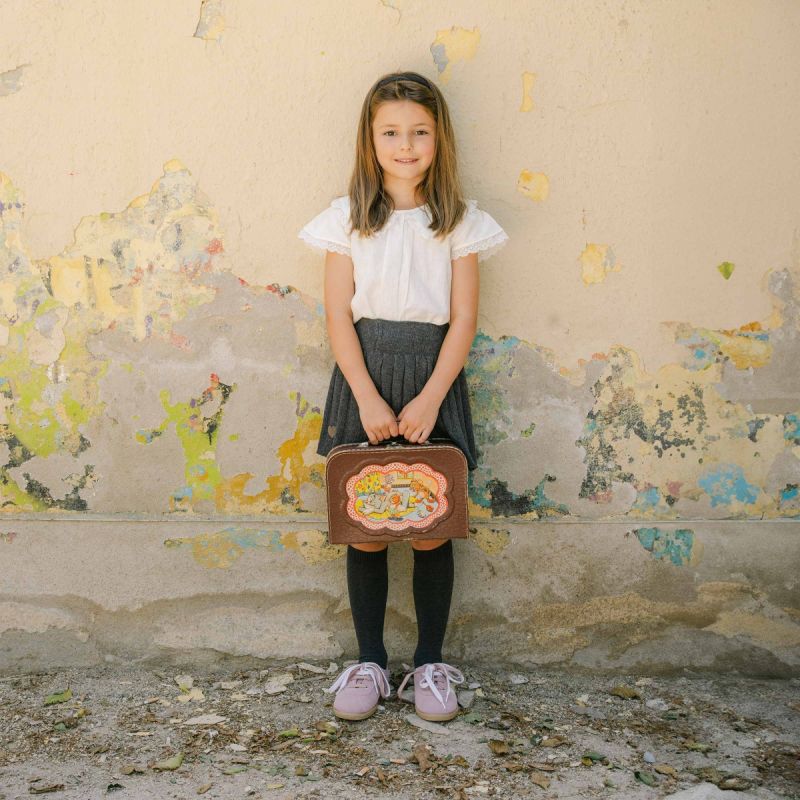 Sneaker weißen Seitenstreifen Doppelschnürung