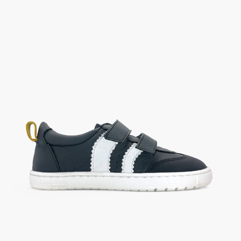 Sneaker Seitenstreifen Blanditos große Größen