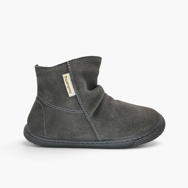 Barfußstiefel in Knitteroptik