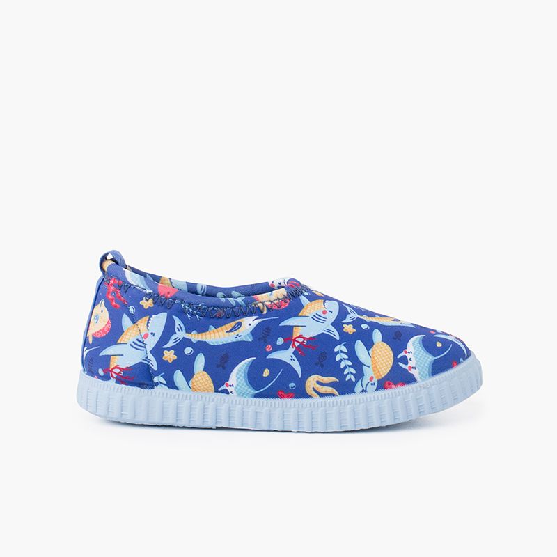 Geschlossene Sneaker im Neopren-Stil mit Print