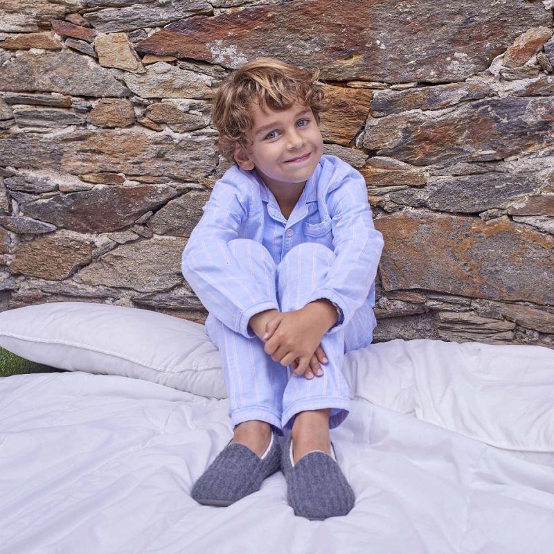 Kinderhausschuhe in Woll-Optik