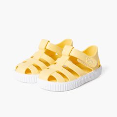 Strandsandalen im Sneaker-Stil mit Klettverschluss Vanille