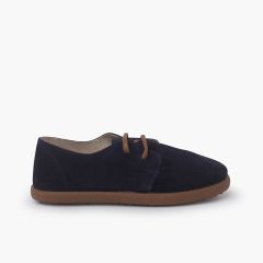 Wildlederschuhe mit Schnürsenkeln und Karamellsohle Marineblau