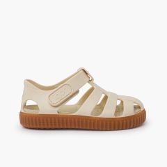 Strandsandalen im Sneaker-Stil mit Karamellsohle Elfenbein