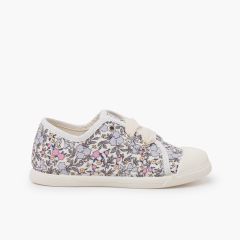 Sneakers mit Blumenmuster und Gummispitze Blumen