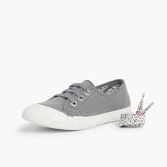 Stoff Turnschuhe mit Gummispitze und Schnürsenkeln Grau
