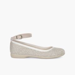 Ballerinas mit Riemchenverschluss aus glänzendem Stoff Beige