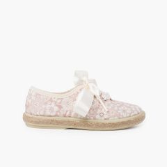 Blucher Schnürsenkel mit Blumen und Jute-Satin Make-up