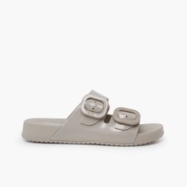 Glänzende doppelte schnallen havanna sandalen Sand