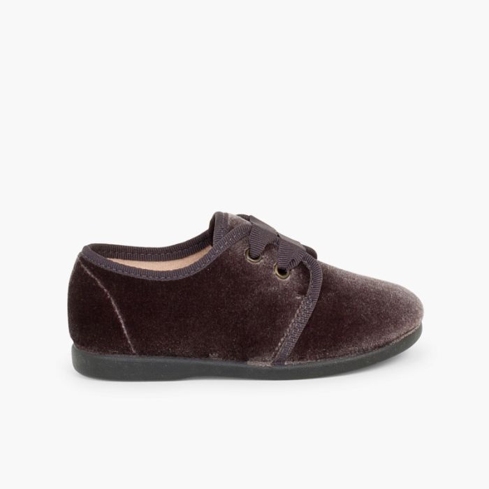 Samt-Schuhe mit Faden