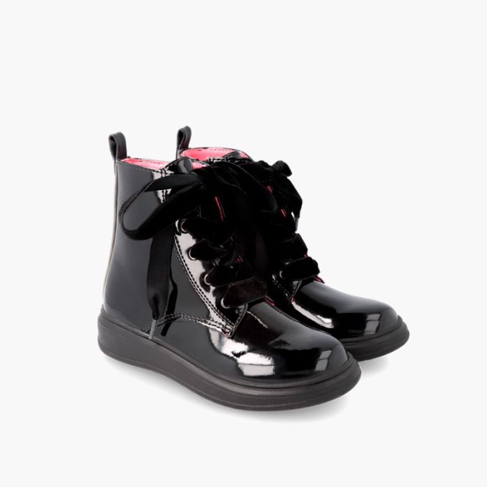 Garvalín Stiefel mit Reißverschluss in Lacklederoptik