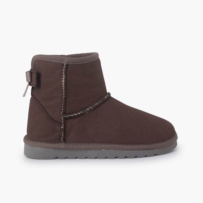 Stiefel mit schwarzer Krawatte im australischen Stil