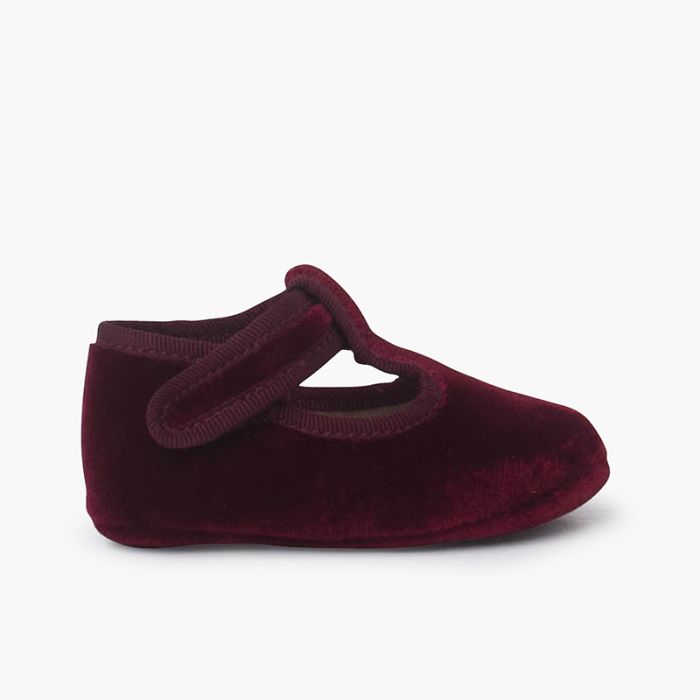 Baby-Schuhe aus Samt mit Klettverschluss