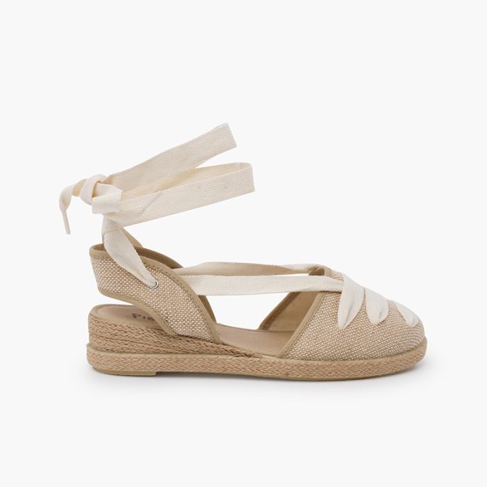 Leinen-Espadrilles im Goyesca-Stil mit Rohband und Keilabsatz
