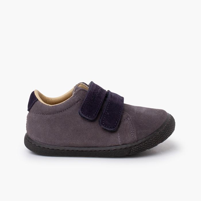 Barfuß-Sneaker mit doppeltem Klettverschluss aus Veloursleder
