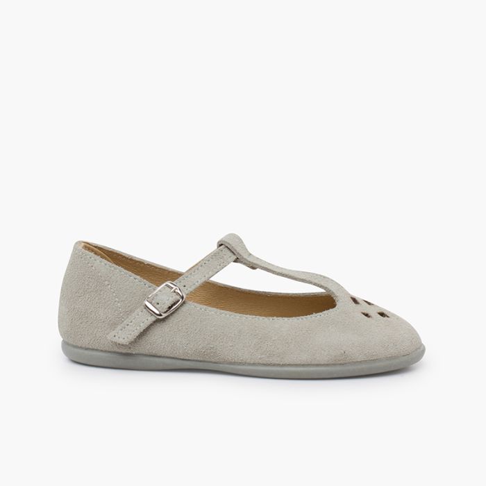 Perforierte Wildleder-Mary-Janes mit T-Riemen