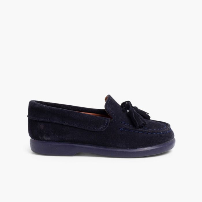 Erste Schritte mit Loafer aus Veloursleder