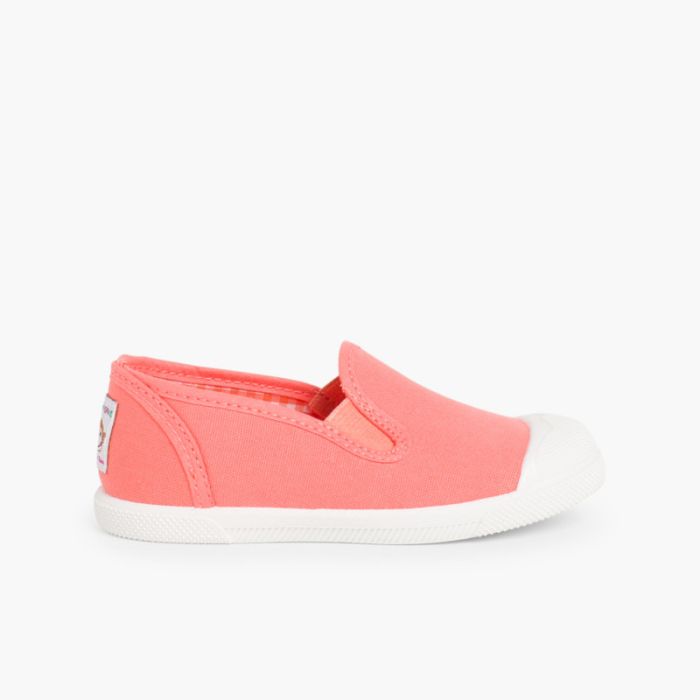 Slip-On-Sneakers aus Canvas mit seitlichen Gummibändern