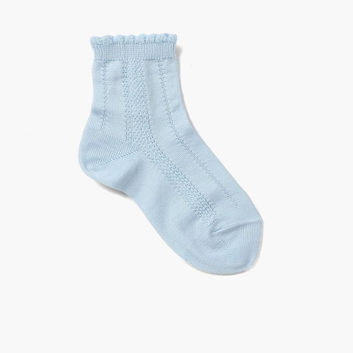 Kurze Lochmuster-Socken